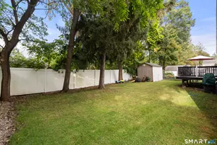22 Brookdale Ave, Bloomfield, CT 06002 - Photo 25