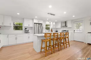 22 Brookdale Ave, Bloomfield, CT 06002 - Photo 3