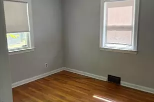 114 White Oak Ave, Plainville, CT 06062 - Photo 11