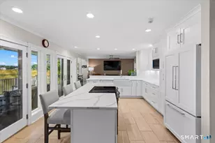 13 Linden Shores, Branford, CT 06405 - Photo 9