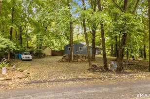 85 Brooksvale Ave, Hamden, CT 06518 - Photo 5