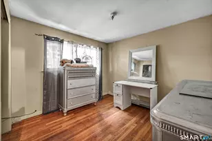42 Amherst St, Hartford, CT 06114 - Photo 25