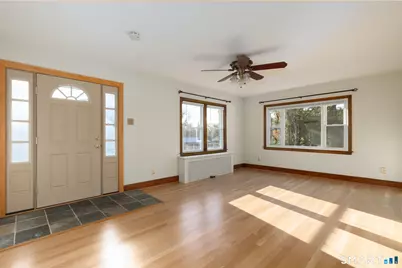 27 Kodak Street, Waterbury, CT 06704 - Photo 15
