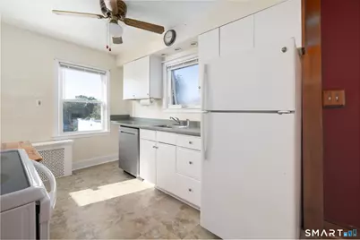 27 Kodak Street, Waterbury, CT 06704 - Photo 17