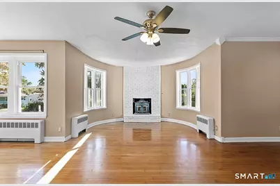 23 Frank Street, Trumbull, CT 06611 - Photo 5