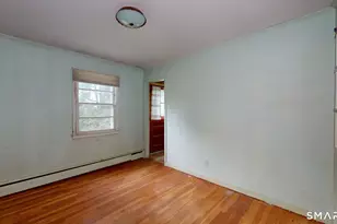 35 Sunset St, New London, CT 06320 - Photo 13