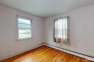 35 Sunset St, New London, CT 06320 - Photo 17
