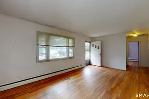 35 Sunset St, New London, CT 06320 - Photo 7