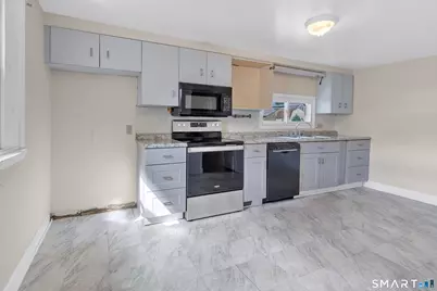 105 Washington Parkway, Stratford, CT 06615 - Photo 9