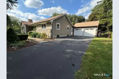 35 Greenwood Drive, Trumbull, CT 06611 - Photo 3