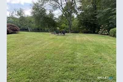 35 Greenwood Drive, Trumbull, CT 06611 - Photo 13