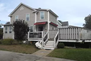 13 Burritt Pl, Naugatuck, CT 06770 - Photo 5