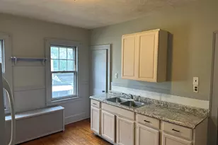 35 Woodmere Rd, West Hartford, CT 06119 - Photo 11
