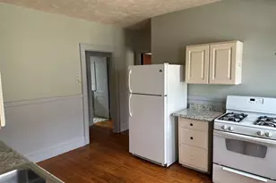 35 Woodmere Rd, West Hartford, CT 06119 - Photo 13