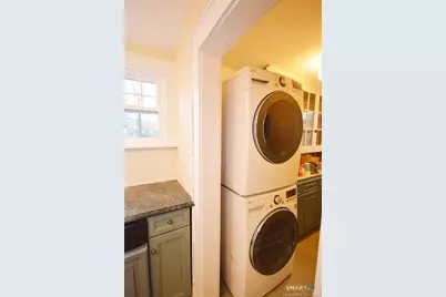 86 Main Street, Newtown, CT 06470 - Photo 11