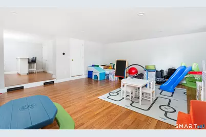 42 Woodledge Road, Stamford, CT 06907 - Photo 27