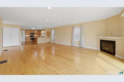 64 Hawthorne Street, West Haven, CT 06516 - Photo 9