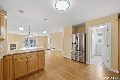 64 Hawthorne Street, West Haven, CT 06516 - Photo 15