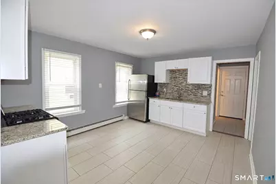 807 Brewster Street, Bridgeport, CT 06605 - Photo 3