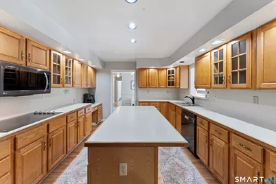 11 Lochdale Drive, Montville, CT 06370 - Photo 3