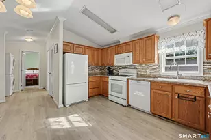 11 Bridlepath Trail, Killingworth, CT 06419 - Photo 3