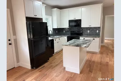 7 Pickney Avenue, Plainville, CT 06062 - Photo 5
