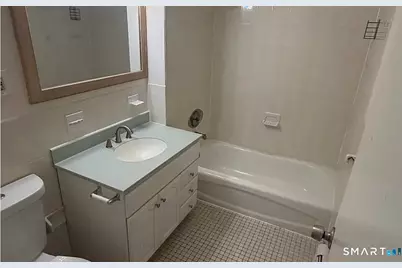 194 Sheridan Street, Bridgeport, CT 06610 - Photo 5