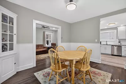 21 Hobson Avenue, Milford, CT 06460 - Photo 9