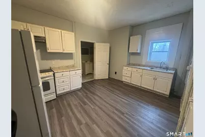 86 Edwards Street, Hartford, CT 06382 - Photo 11