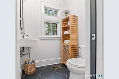 136 Whitman Avenue, West Hartford, CT 06107 - Photo 11