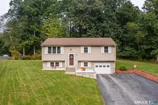 31 St Peters Ct, Putnam, CT 06260 - Photo 1