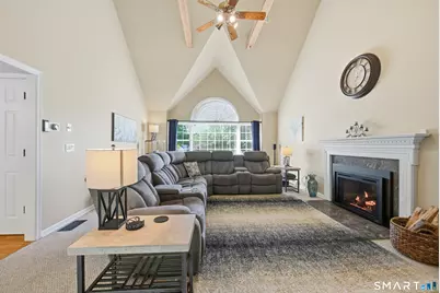 31 Bayberry Lane, New Milford, CT 06776 - Photo 3