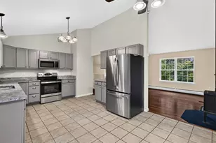 130 N Frontage Rd, Killingly, CT 06239 - Photo 5