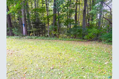 391 Main Street #207, Deep River, CT 06417 - Photo 5