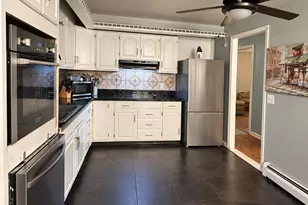 23 Coach Cir, Windsor, CT 06095 - Photo 7