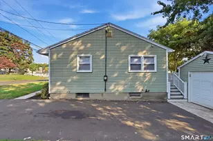127 Wolcott St, Bristol, CT 06010 - Photo 29