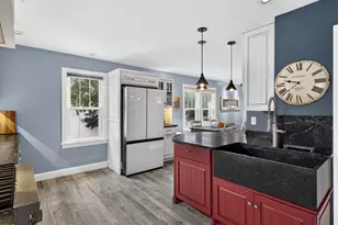72 Smith St, East Lyme, CT 06357 - Photo 9
