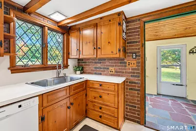 110 West High Street, East Hampton, CT 06424 - Photo 5