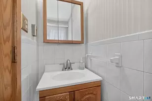 163 Cranston St, New Haven, CT 06513 - Photo 7