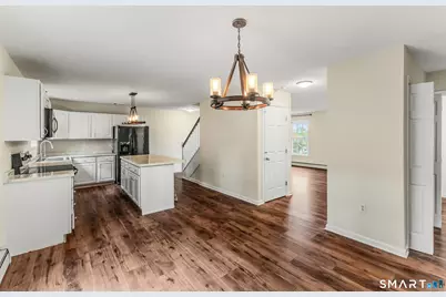 35 Lou Ann Terrace, Meriden, CT 06450 - Photo 9
