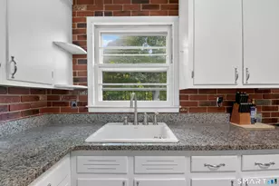 101 Beatrice Dr, West Haven, CT 06516 - Photo 9