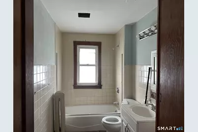 82 Lorenzo Street #2nd floor, Torrington, CT 06790 - Photo 9