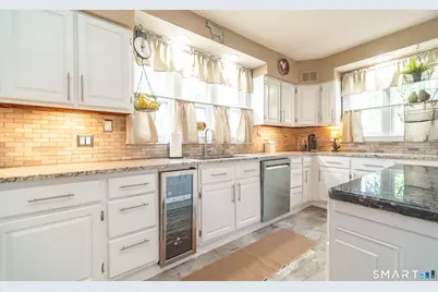 172 Kensington Avenue, New Britain, CT 06051 - Photo 11