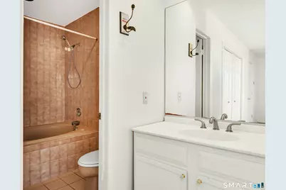 22 Dora Street #D, Stamford, CT 06902 - Photo 19