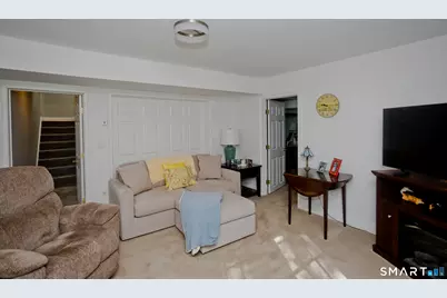 1980 Oak Street, Suffield, CT 06093 - Photo 31