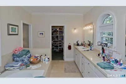 1980 Oak Street, Suffield, CT 06093 - Photo 23