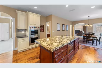 15 Wedgewood Court, Newtown, CT 06470 - Photo 11