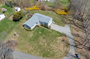 9 Evas Dr, Brookfield, CT 06804 - Photo 17