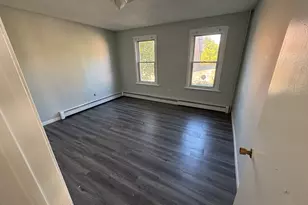 41 Connerton St, New Britain, CT 06051 - Photo 5