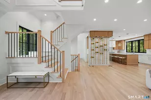 8 Somerset Ln, Greenwich, CT 06878 - Photo 3
